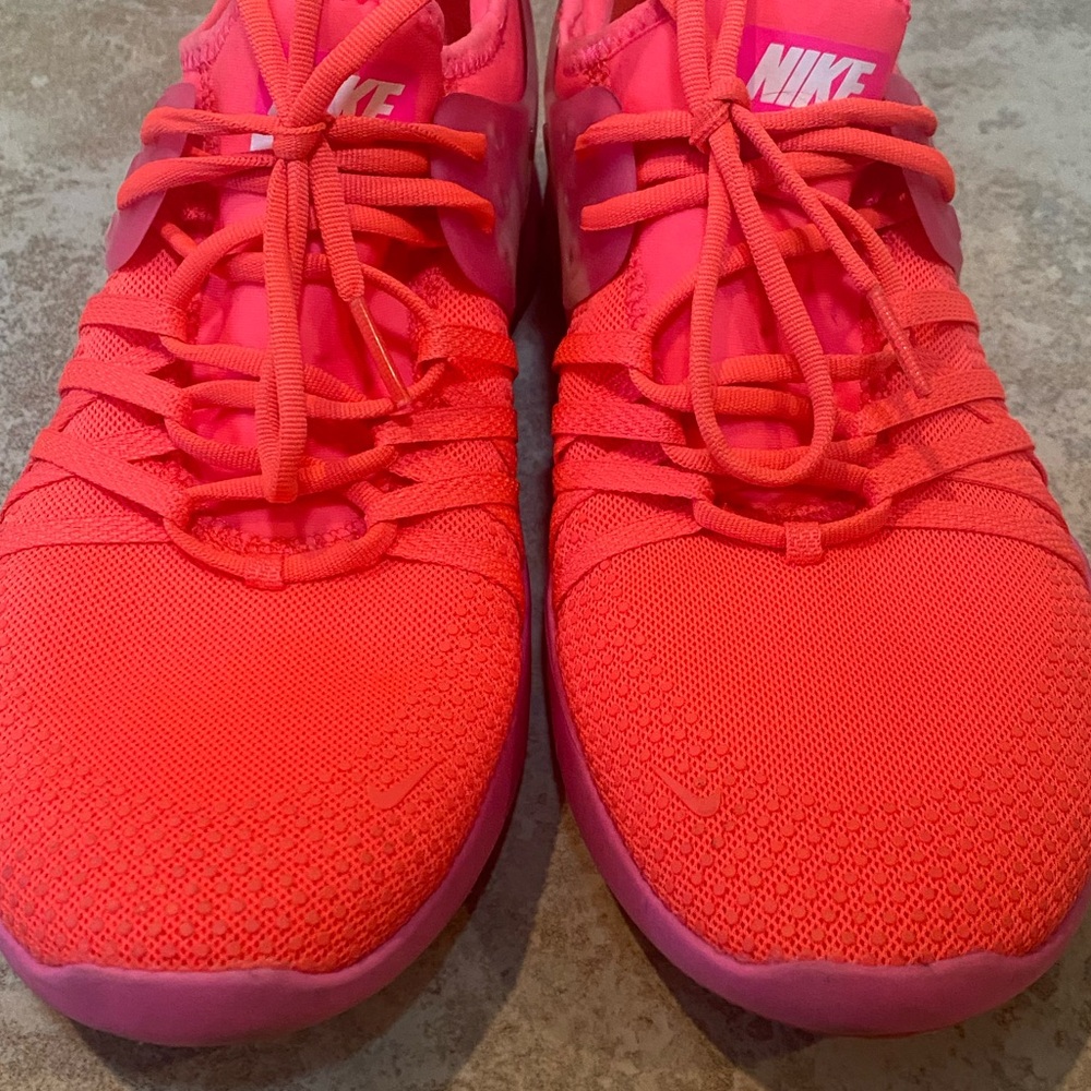Nike Free TR7 Bright Pink Running Shoes Sneakers - Picture 6 of 7
